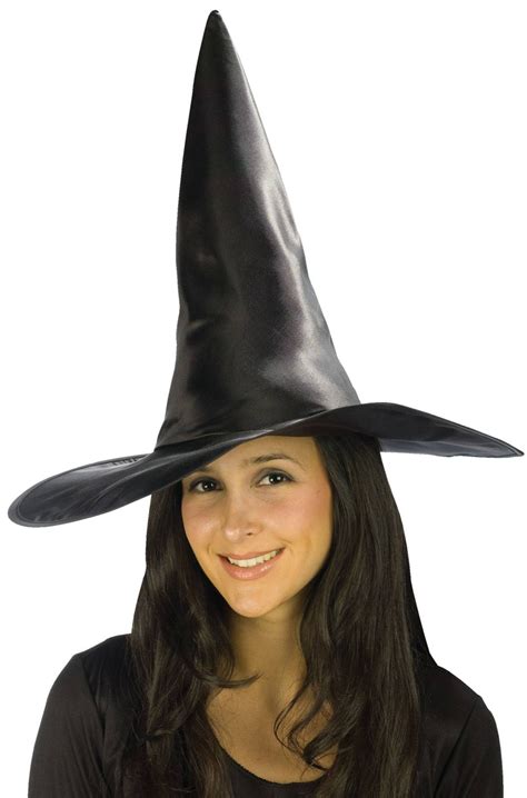 The Croped Witch Hat: From Iconic Film Costumes to Street Style